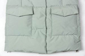 Куртка Легкая зимняя куртка - самый подходящий вариант для активных леди. Идеальная длина, прикрывающая бедра, умеренный объем изделия, покрой рукава - реглан, все это сочетания для максимально удобно