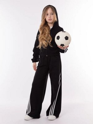 Спортивный костюм с лампасами