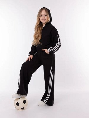 Спортивный костюм с лампасами