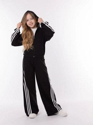 Спортивный костюм с лампасами