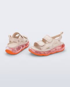 Сандалии Очень крутые!!! Коллаборация с Nike Прозрачная подошва. Мягкая стелька. Липучки рабочие.  Подошва не скользкая, резиновая.