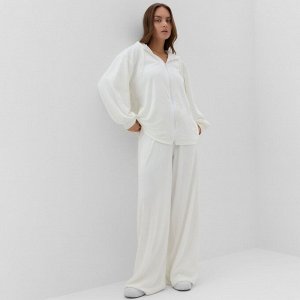 Костюм женский (толстовка и брюки) KAFTAN Plushy, белый