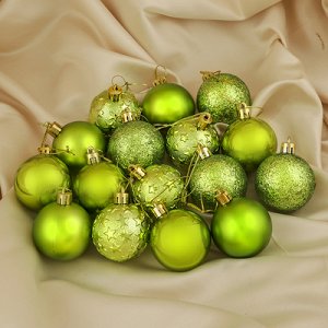 Набор шаров пластик d-5 см, 16 шт "Звёздная ночь" зелёный