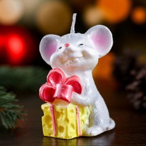 Свеча декоративная "Мышка с подарком", микс, 4?6?7 см
