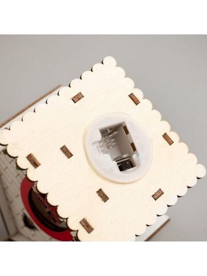 Ёлочная игрушка «Домик со снеговиком», 12 см, 1 LED, от батареек, свечение тёплое белое