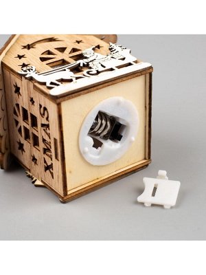 Ёлочная игрушка «Домик с Дедом Морозом на санках», 8x7x5.5 см, от батареек, свечение тёплое белое
