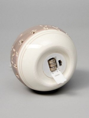 Ёлочный шар с подсветкой «Олень», 10x8.8x8.8 см, 1 LED, от батареек LR44x3, керамика, свечение тёплое белое