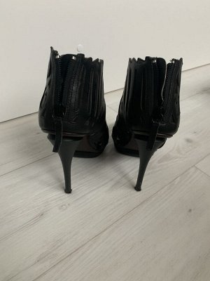 Туфли United Nude