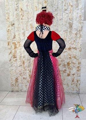 костюм Красной Королевы р-р L ( длинное платье, корона, парик)