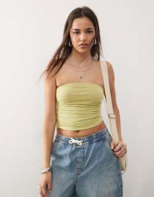 топ Топ без бретелек Reclaimed Vintage цвета лайма с рюшами по бокам (Reclaimed Vintage – Tr?gerloses Top in Limettengr?n mit gerafften Seiten) Топы Reclaimed Vintage * Эксклюзивно на ASOS * Фасон бан