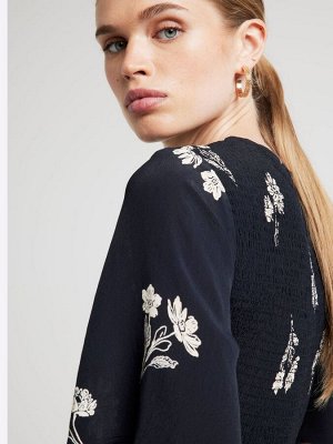 Топ с баской и цветочным принтом River Island