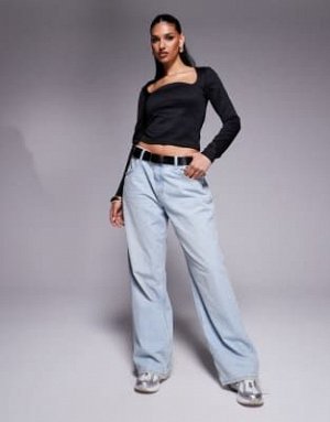 топ Топ ASOS DESIGN Curve с длинными рукавами и изогнутым вырезом черного цвета (ASOS DESIGN Curve – Lang?rmliges Oberteil in Schwarz mit gebogenem Ausschnitt) Топы от ASOS DESIGN * Простой дизайн * И