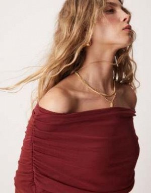 топ Асимметричный сетчатый топ ASOS DESIGN с длинными рукавами и широкой отложной горловиной, цвет инжирно-фиолетовый (ASOS DESIGN – Lang?rmliges, asymmetrisches Netzstoff-Oberteil in Feigenlila mit b
