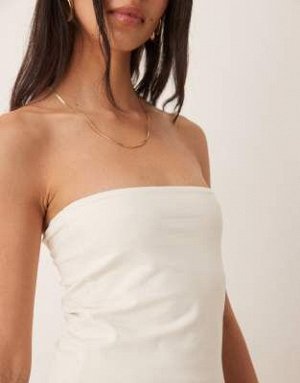 топ Удлиненный топ без бретелек ASOS DESIGN из чесаного хлопка кремового цвета (ASOS DESIGN – Tr?gerloses Longline-Oberteil aus angerauter Baumwolle in Cremewei?) Топы от ASOS DESIGN * Простой дизайн 