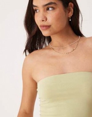 топ Укороченный топ без бретелек ASOS DESIGN Ultimate в зимне-зеленом цвете (ASOS DESIGN – Ultimate – Tr?gerloses Cropped Oberteil in Wintergr?n) Топы от ASOS DESIGN * Простой дизайн * Фасон бандо * У