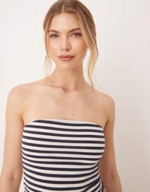 топ Топ без бретелек ASOS DESIGN в темно-синюю и белую полоску, комплект (ASOS DESIGN – Tr?gerloses Oberteil in Marineblau und Wei? gestreift, Kombiteil) Топы от ASOS DESIGN * Дизайн в полоску * Фасон
