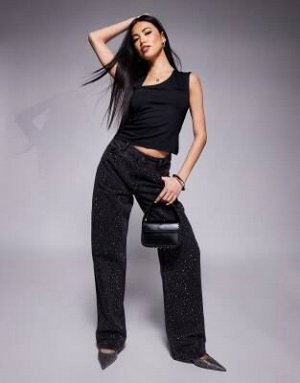топ Майка ASOS DESIGN с завязками по бокам и сборками черного цвета (ASOS DESIGN – Tanktop in Schwarz mit Zierriemen und seitlicher Raffung) Топы от ASOS DESIGN * Простой дизайн * Асимметричный вырез 