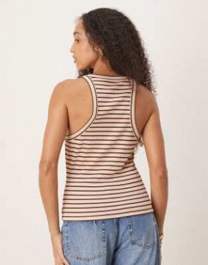 Топ Полосатый топ-борцовка ASOS DESIGN розового и кремового цветов (ASOS DESIGN – Gestreiftes Tr?gertop in Rosa und Cremewei? mit Ringerr?cken) Топы от ASOS DESIGN * Дизайн в полоску * Круглый вырез *