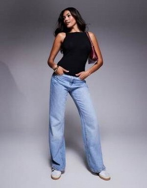 Топ Топ на бретельках с высоким воротом ASOS DESIGN Fuller Bust черного цвета (ASOS DESIGN – Fuller Bust – Hochgeschlossenes Tr?gertop in Schwarz) Топы от ASOS DESIGN * Мы создаем то, что вы любите * 