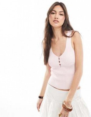 Топ Stradivarius – Легкая трикотажная майка розового цвета с планкой на пуговицах (Stradivarius – Leichtes Strick-Tr?gertop in Rosa mit Knopfleiste) Топ от Stradivarius * V-образный вырез * Короткая п