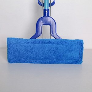 Швабра для мытья пола плоская со складным отжимом Доляна, телескопическая ручка 102-130 см, насадка микрофибра 35?12 см, цвет синий