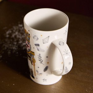 Подарочный набор LEFARD Nutcracker: фарфоровая кружка 385 мл и ёлочная игрушка, 1 шт.