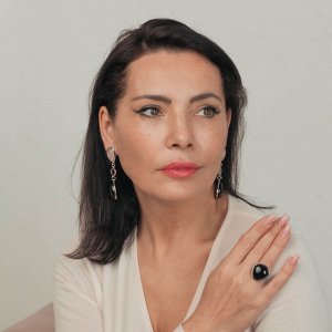Кольцо Agata Preto Possebon