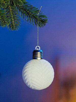 Елочный шар «Белый бархат» 8 см, 1 LED, от батареек LR44x3, свечение тёплое белое