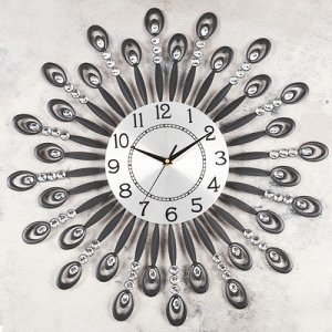 Часы настенные, серия: Ажур, Мерцание, рама с ковкой и стразами, d=60 см