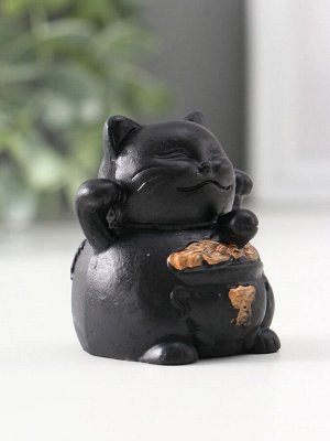 Фигурка гипс «Кот манэки-нэки», 5.5x5x5 см, чёрная
