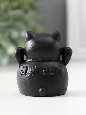 Фигурка гипс «Кот манэки-нэки», 5.5x5x5 см, чёрная
