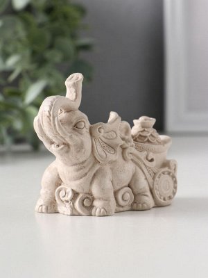 Фигурка гипс «Слоник с мешком денег», 6.5x4x8.5 см, слоновая кость