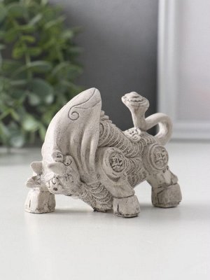 Фигурка гипс «Золотой телец», 10x5x6,,5 см, серая
