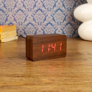 Часы-будильник электронные Бертрано, настольные, цвет орех, красные цифры, 10х6.5х4.5 см