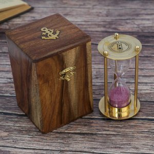Сувенир песочные часы в шкатулке (3 мин.) 12х7,5х7,5 см