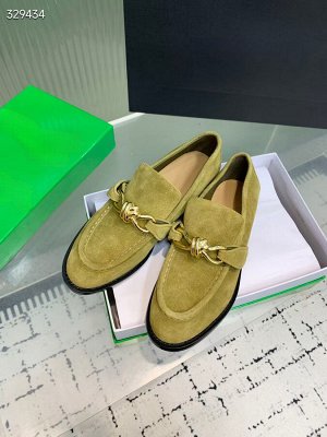 Лоферы женские замшевые