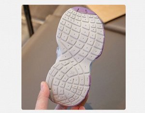Детские кроссовки