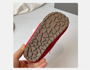 Детские кроссовки