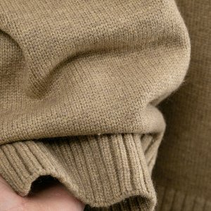 Свитер женский с воротником