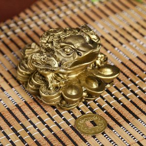 Нэцке полистоун бронза "Денежная жаба инь-ян со слитками золота" 4,8х6,5х8,5 см