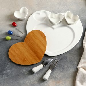 Блюдо для подачи «Эстет. Сердце», 8 предметов: 3 соусника 8x6x4 см, 3 шпажки, нож, вилочка