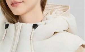 Жилет утепленный стеганый на молнии, с капюшоном, белый