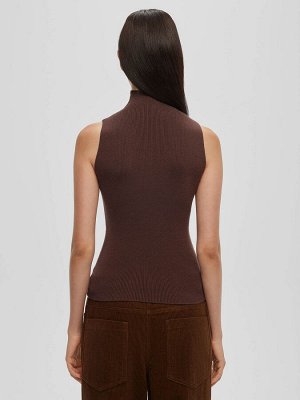 Трикотажный топ с воротником стойка, коричневый