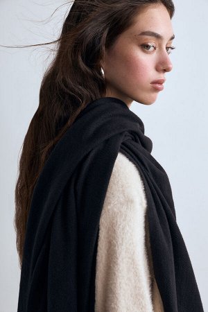Палантин Цвет: черный