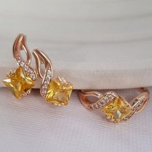 Комплект ювелирная бижутерия коллекция  "Дубай" серьги и кольцо 19 р, покрытие: позолота, вставка: фианиты, цвет: желтый и прозрчный, арт.215.464-19