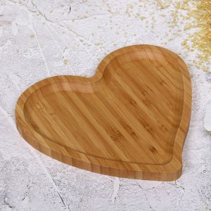 Поднос бамбуковый для подачи блюд "SHEF" 21*22,5см Сердце