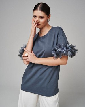 Футболка с цветами на рукавах 07.3.2