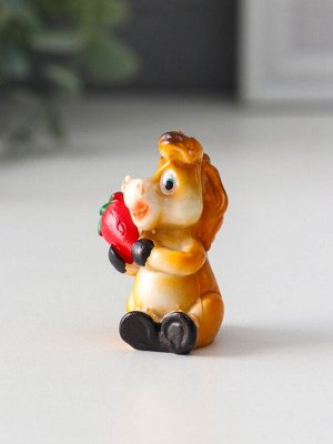 Фигурка полистоун «Коняшка с фруктиком», 2.2x2.5x4.7 см, МИКС