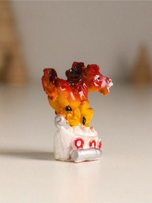 Фигурка полистоун «Конь и служба», 4.5x2.5x5 см, МИКС