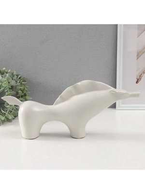 Фигурка керамика «Целеустремленный конь», белый, 7x39.5x17 см